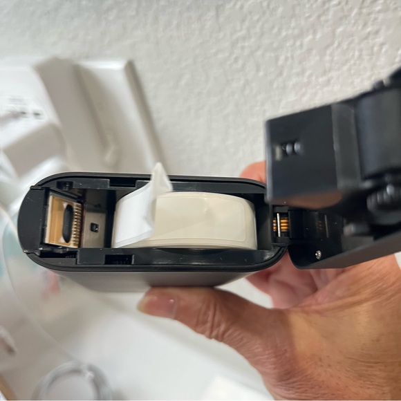 Nimbot Label Maker Printer Model D11‎ Wireless Bluetooth Sticker W/Roll Black 5” - Picture 6 of 14